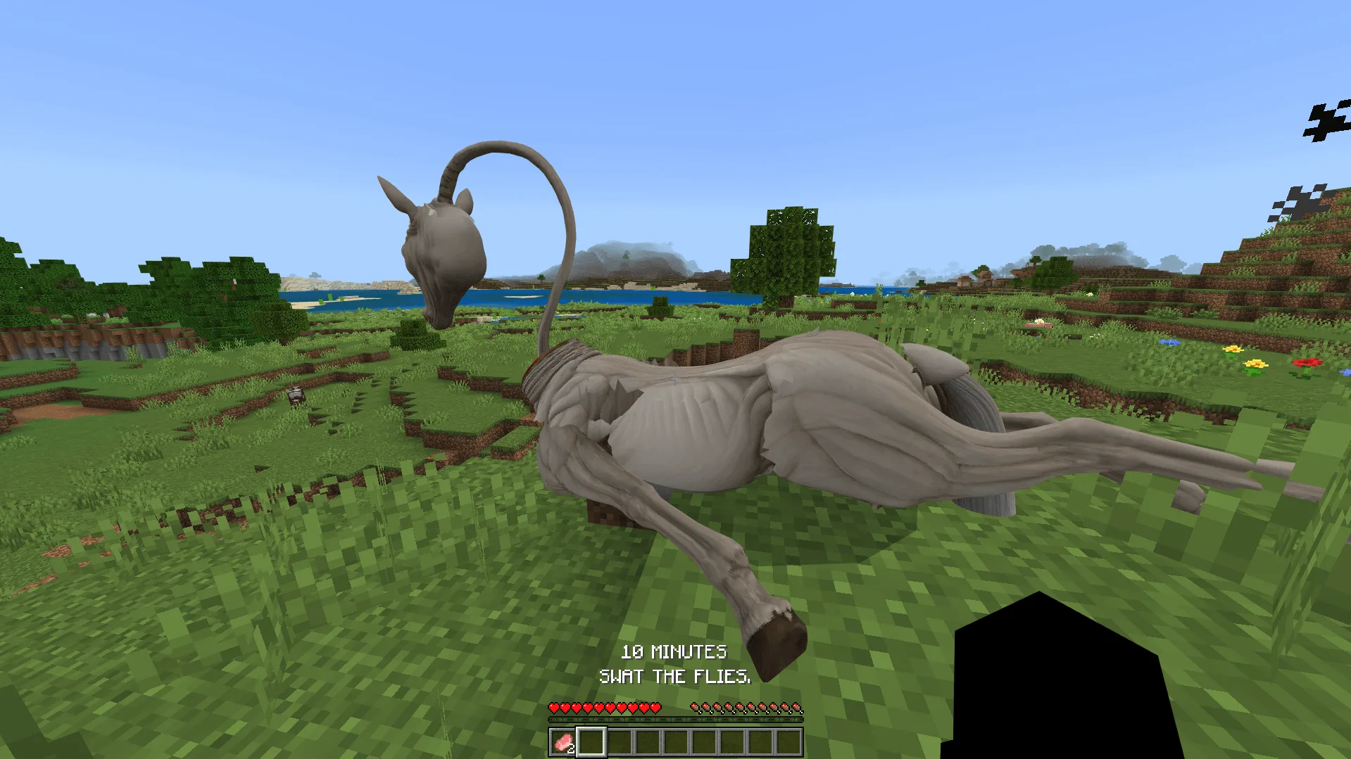 دانلود Addon CreepyHorse برای Minecraft Bedrock 26.30؛ وقتی یک موجود عجیب وارد دنیای شما می‌شود